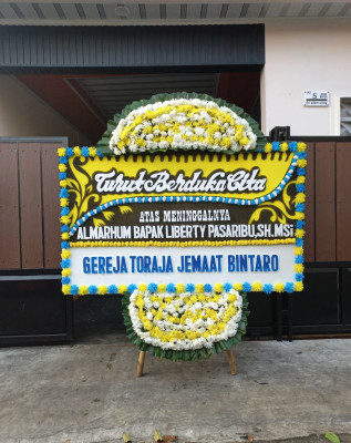 Papan Bunga Duka di Pulau Panggang